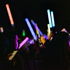 Cristal Varita Palos Led <span class=keywords><strong>Fiesta</strong></span> Espuma Luz Intermitente Flash Solar Powered Espadas Juguetes Corazón Glow Stick - Product Image 2