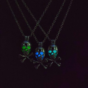 Cuentas luminosas de moda, jaula creativa que puede abrir cráneo, colgante de Halloween, collar, venta al por mayor - Product Image 5