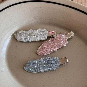 Pince à cheveux coréenne en cristal sans couture, type bec de canard, douce et élégante, pour femme, accessoire capillaire raffiné - Product Image 2