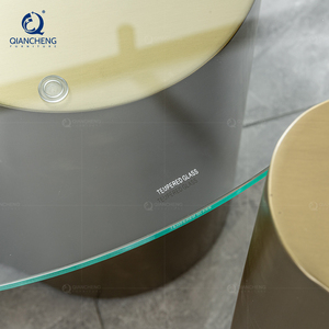 โต๊ะกาแฟทรงกลมกระจกนิรภัยฐานโลหะสี<span class=keywords><strong>ทอง</strong></span>ดีไซน์อิตาลีสุดหรู รุ่นขายดีปี 2026 พร้อมชุดโต๊ะข้างรูปทรงแปลกตา - Product Image 3