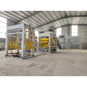 Máquina de Bloques Hidráulica Avanzada QT4-15 con Alimentación Automática de Palés y Apilador, Máquina para Fabricar Bloques Huecos - Product Image 2