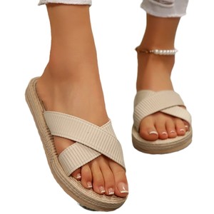 Sandalias y pantuflas de plataforma plana sencillas de moda para verano, calzado exterior, nuevas sandalias casuales de paja para playa 231 - Product Image 5