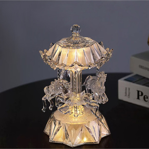 Caja de música con diseño de carrusel, luz nocturna, adorno giratorio acrílico para niñas, regalo de cumpleaños, decoración del Festival Qixi - Product Image 3