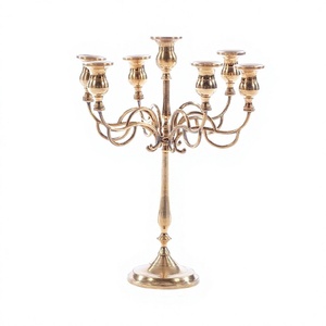 Candelabro de Aluminio de Siete Brazos Color Dorado, Diseño Atractivo para Bodas, Fiestas y Ocasiones Especiales - Product Image 1