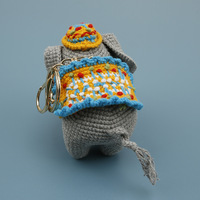 Poupée éléphant au crochet faite main, breloque florale, accessoire de sac éléphant transfrontalier, cadeau artisanal pour sac à dos et clés de voiture