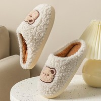 StepGrace vente en gros hiver dessin animé coton pantoufles femmes Couples intérieur semelle épaisse belles chaussures en coton antidérapant chaud cheveux vadrouille