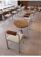 Ensemble de sièges de café commercial sur mesure en bois massif avec table ronde et banquette pour salon de thé ou restaurant