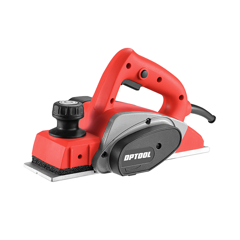 Эргономичный дизайн ручки обеспечивает больший комфорт Электрический строгальный станок