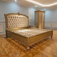 Ensemble de meubles de chambre classique, lit king size de luxe en bois massif avec placards et armoires