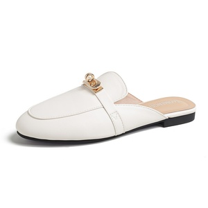 Sandalias de Lujo de Diseñador, Ligeras, con Punta Reforzada de Cuero, Cierre de Hebilla Seguro, Suela de Goma, Perfectas para Uso en Exteriores - Product Image 5
