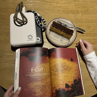 Bouteille d'eau plate portable en acier inoxydable 304, étanche, 750 ml, format A5, avec sangle