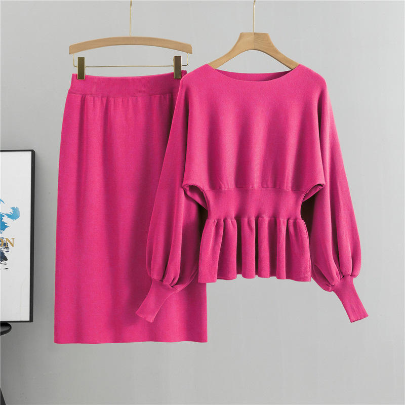 สีแดงม่วง