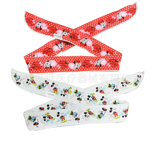 Serviette rafraîchissante en coton à motif Mickey Mouse 100x5 cm pour soulager le cou - Product Image 1