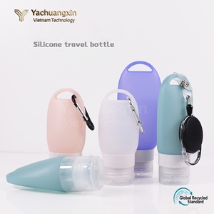 Juego de Botellas de Viaje de Silicona Portátiles de 60 ml, Contenedor Compacto para Desinfectante de Manos con Gancho de Mosquetón para Artículos de Aseo y Uso en Exteriores - Product Image 3