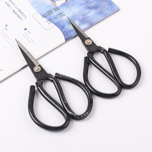 Tijeras de Acero al Carbono Serie 4111A, Negras, de Cabeza Recta, para Uso Doméstico - Product Image 4
