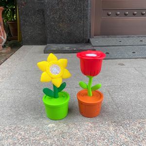 Macchina per <span class=keywords><strong>Bolle</strong></span> a Forma di Pianta <span class=keywords><strong>in</strong></span> Vaso con Luce Ricaricabile e Musica, Girasole e Rosa Automatici <span class=keywords><strong>che</strong></span> Producono <span class=keywords><strong>Bolle</strong></span> - Ingrosso - Product Image 5