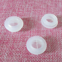 Bouchons de trou en plastique transparents durables-multifonctionnels pour l'étanchéité des interfaces d'instruments et d'appareils