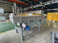 Industrielles Lineares Vibrationssieb Hochleistungs-Lineares Vibrationssieb Staubfreie Siebmaschine für Tierfutter Lebensmittelsiebung
