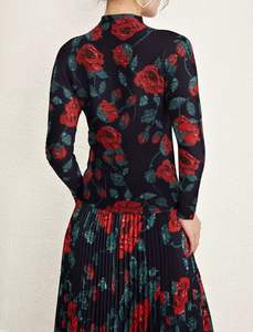 厂家直销数码印花女式优雅玉米粒褶连衣裙立领宫崎褶皱弹力长袖连衣裙 - Product Image 5