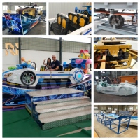 Manège Nova Rides : Voiture Volante Personnalisable Style Course, Compacte, pour Fêtes Foraines et Utilisation Intérieure/Extérieure – À Vendre
