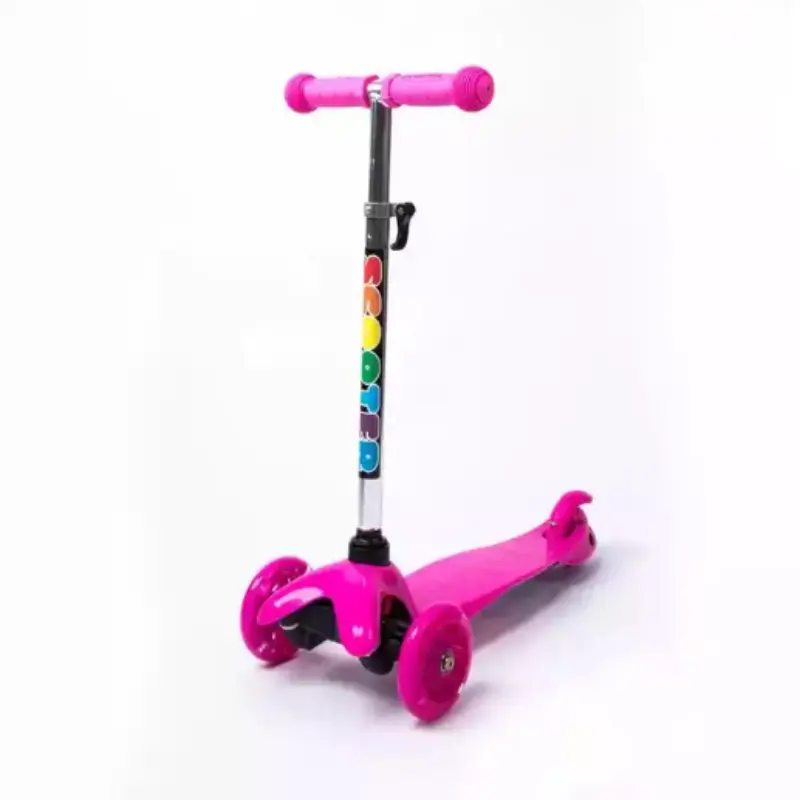 2023 New Fashion Self Balancing Superior Durability Adjustable Height Foldable Kids Scooter 3 Wheel With Light