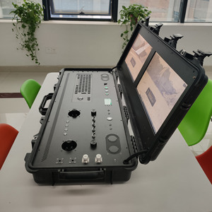 Estación de Control Terrestre para UAV, Sistema Integrado con Pantalla Dual y Teclado para Monitoreo de Drones - Product Image 2