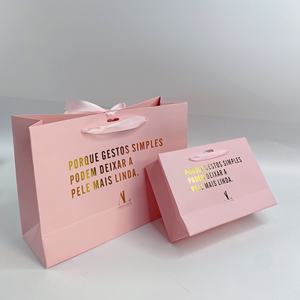 Bolsas de Papel Rosa de Lujo con Impresión en Dorado y Asas de Cinta de Satén, Bolsas de Empaque Personalizadas para Cuidado de la Piel, Comercio Electrónico y Joyería - Product Image 5