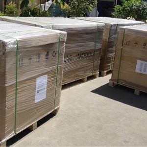 แผงโซลาร์เซลล์แบบผลึกเดี่ยว 270W-300W PERC ขนาดเซลล์ 156.75 มม. x 156.75 มม. - Product Image 4