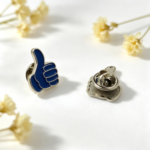 Pin de Solapa Personalizado de Metal con Gesto, de Aleación de Zinc Esmaltado, con Diseño de Pulgar Arriba Azul, para Promoción Empresarial y Souvenir - Product Image 1
