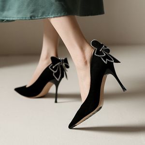 Zapatos de Tacón Negros de Última Moda para Mujer, Talla 33, con Punta Cubierta y Lazo de Cristal - Product Image 6