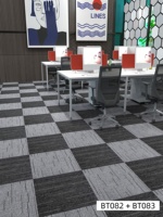 Dalles de moquette commerciales modernes en bitume, design emboîtable, 50*50cm, PP polypropylène, imperméables, boucle de poils, pour la maison, directement de l'usine