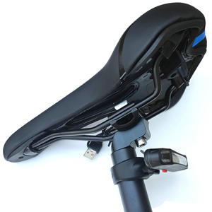 Feu arrière de vélo LED rechargeable USB étanche noir, accessoire pour VTT - Product Image 4