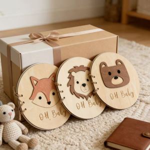 Livre d'or en bois gravé au design de dessin animé, idéal pour le baptême de bébé, souvenir et album de messages pour invités - Vente chaude en usine - Product Image 4