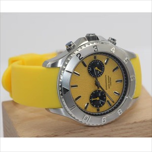 Reloj Cronógrafo de Cuarzo con Manecillas Brillantes, Bisel Dentado Amarillo, Correa de Silicona Amarilla Suave con Ranuras, Deportivo, Resistente al Agua 5BAR - Product Image 3