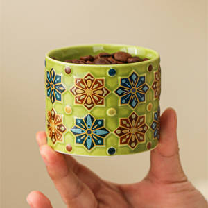 Tasses à café et à thé en céramique et porcelaine de style arabe, libanais et moyen-oriental, motif vert, bleu et jaune, fournies par l'usine MSH - Product Image 2