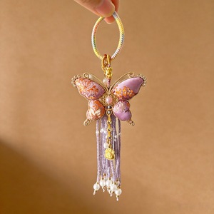 Colgante de borla de mariposa con brocado de estilo chino, llavero, adorno para colgar en el coche, amuleto para bolso - Product Image 2