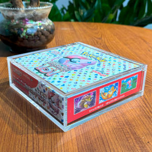 TCG Vente Chaude 151 Japon Vitrine Acrylique Avec Couvercle Magnétique Premium Acrylique <span class=keywords><strong>Booster</strong></span> Boîte Vitrine pour 151 <span class=keywords><strong>Grande</strong></span> Boîte Japonaise - Product Image 4