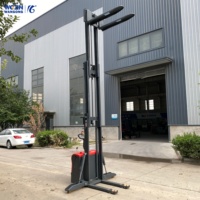 Gerbeur électrique vertical polyvalent WGZN 1,5T, modèle CDDH15, batterie plomb-acide, hauteur 1,6 m, capacité de pente 8 % pour entrepôt
