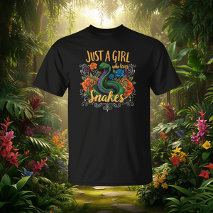 Camiseta de la marca Just A Girl Who Loves Snakes con diseño de reptil y serpiente, ideal para amantes de las serpientes. - Product Image 3