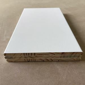 Marco de puerta plano de pino radiata imprimado blanco, longitud personalizada, suministro al por mayor para componentes de marco de puerta FJ, tamaño personalizado al por mayor - Product Image 5