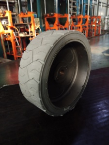 <span class=keywords><strong>Genie</strong></span> boom de alta calidad levanta neumáticos sólidos 15x5 con llantas para <span class=keywords><strong>Haulotte</strong></span> - Product Image 5