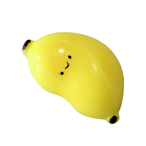 Vente en gros de jouets anti-stress en forme de banane en TPR avec logo personnalisé, jouets à presser en forme de fruit pour enfants - Product Image 4