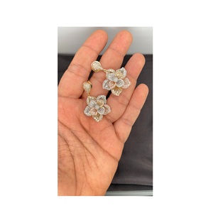 Nouvelle Collection Unique Design Trio Couleur 14K Jaune Plaqué Or Lustre Diamant Naturel Boucle D'oreille VS Si Qualité Tendance Moderne - Product Image 1