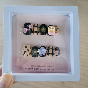 10 Pièces Grandes Faux Ongles Adhésifs pour Enfants, Motifs Mignons Fleurs et Étoiles, Autocollants pour Ongles pour Enfants de 10 à 18 Ans - Product Image 4