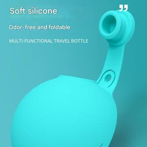 Distributeur d'eau portable pour animaux de compagnie en acier inoxydable, bol à eau pliable en silicone, style lanière, bol à eau sphérique pour chien - Product Image 4
