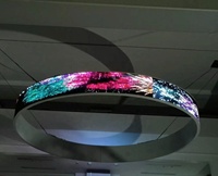 Écran LED flexible résistant aux intempéries P2.5, panneau souple extérieur pour façade de bâtiment en bord de rivière, mur d'affichage dynamique pour la publicité