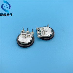 Potenciómetro de dialización B502, 1 canal, actuador moleteado, control rotatorio de una vuelta - Product Image 1