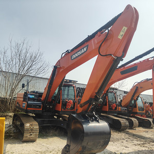 ราคาโปรโมชั่น รถขุดตีนตะขาบ Doosan DX225 ใหม่ พร้อมเครื่องยนต์ เกียร์ และปั๊ม-กำลังไฟ 125 กิโลวัตต์ ความจุบุ้งกี๋ 1.05 เมตร สำหรับงานก่อสร้าง - Product Image 4