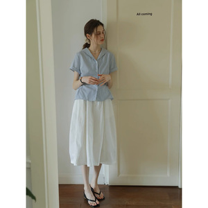 Chemise boutonnée à manches courtes rayée bleue col marin style français pour femme, collection été 2026, style preppy, haut t-shirt - Product Image 2