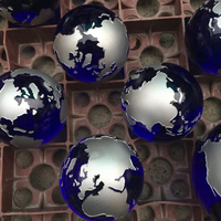 Globe Terrestre en Verre Cristal Bleu, Vente en Gros Usine, Gravure 3D Personnalisée, Marque HDW, Cadeau de Mariage avec Emballage Cadeau
